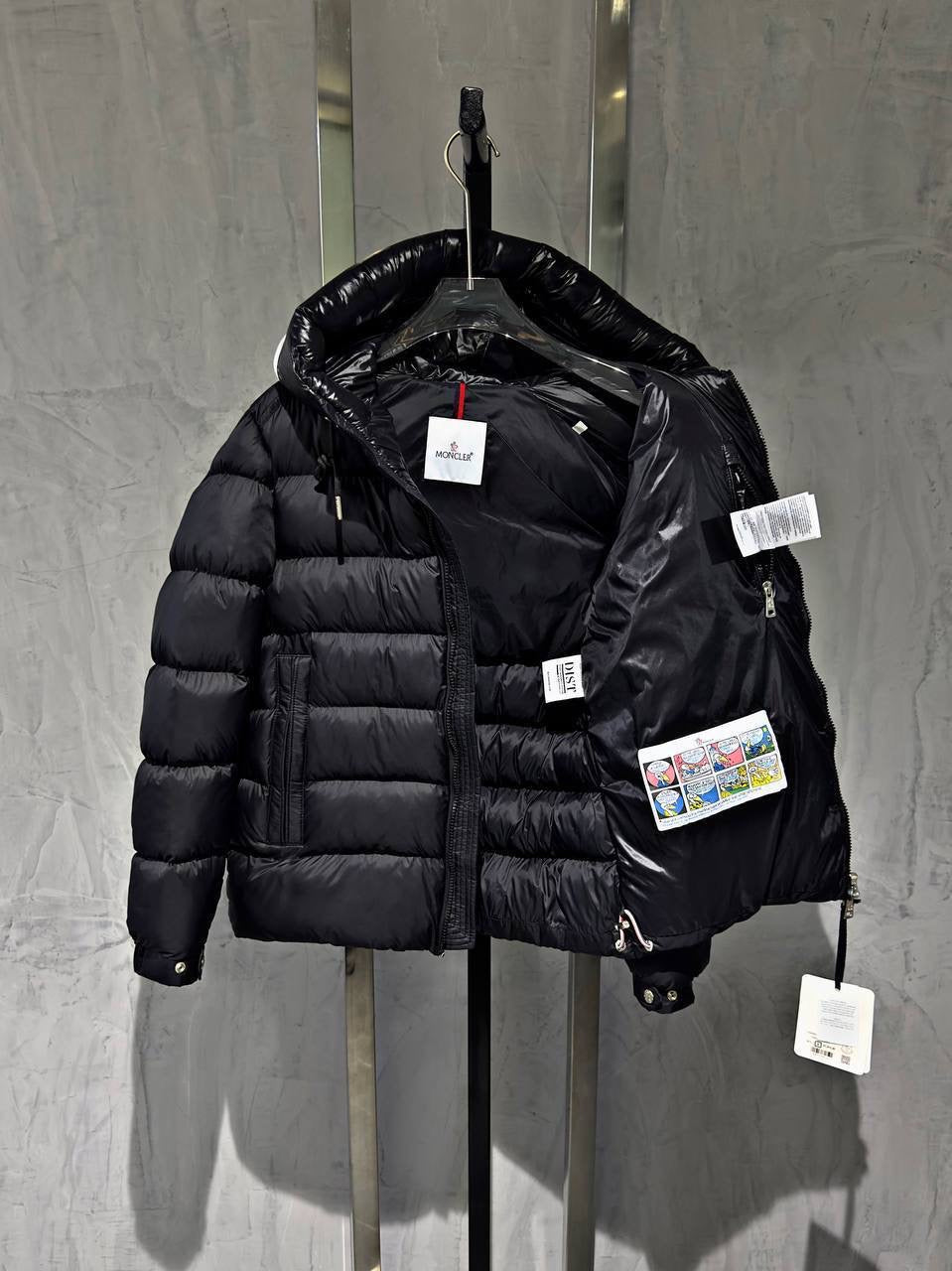 MONCLER CARDERE HOODED SHORT DOWN JACKET