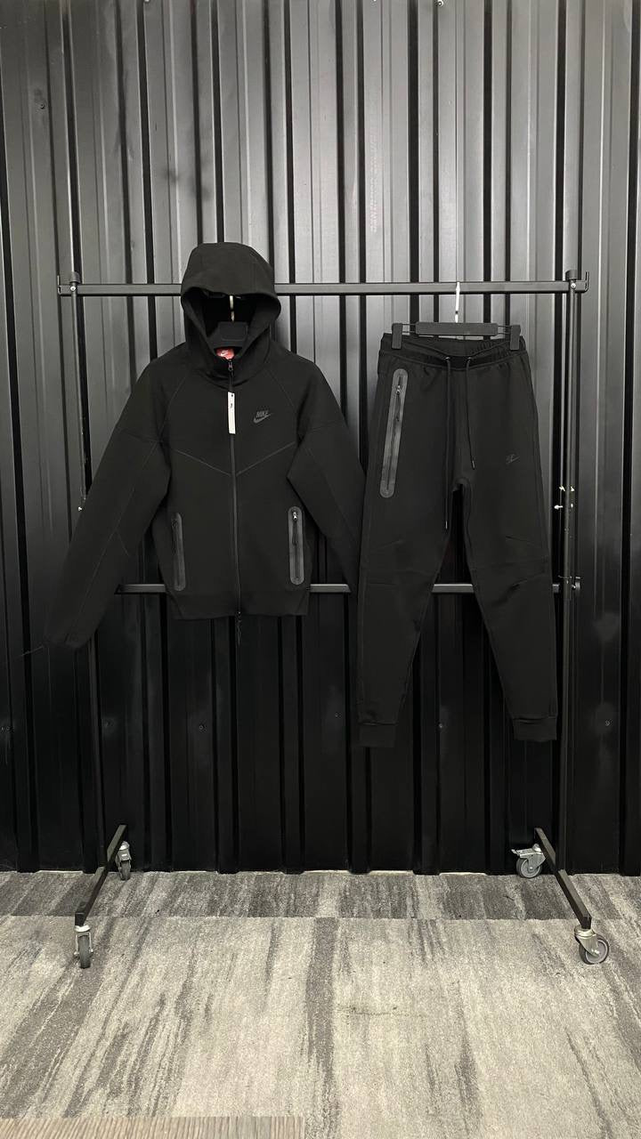 Nike Tech Fleece Tracksuit