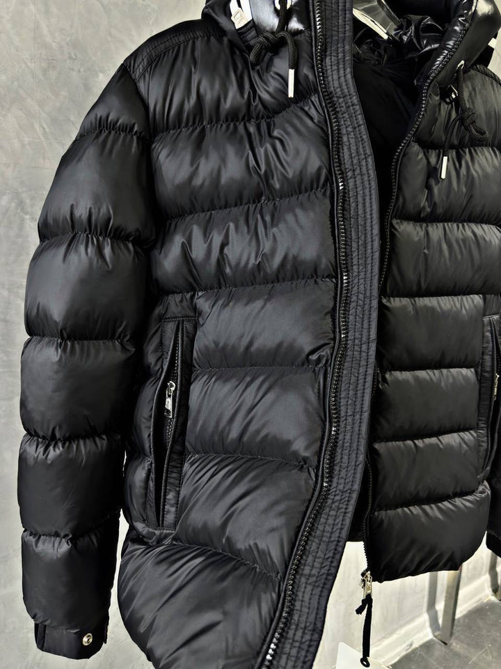 MONCLER CARDERE HOODED SHORT DOWN JACKET