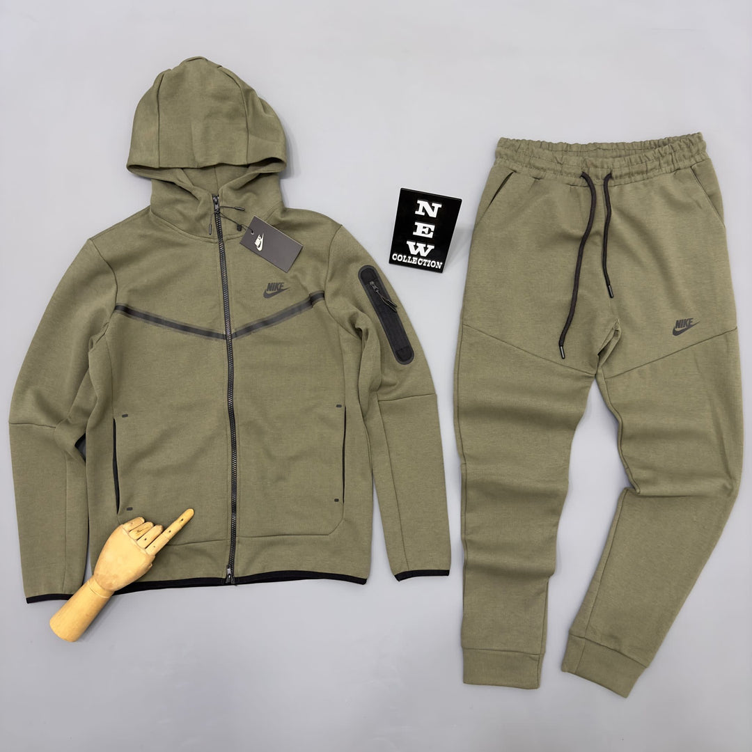 Nike Tech Fleece Tracksuit