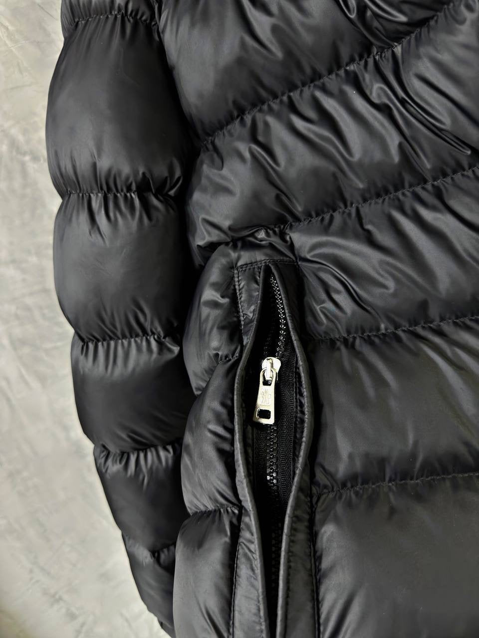 MONCLER CARDERE HOODED SHORT DOWN JACKET