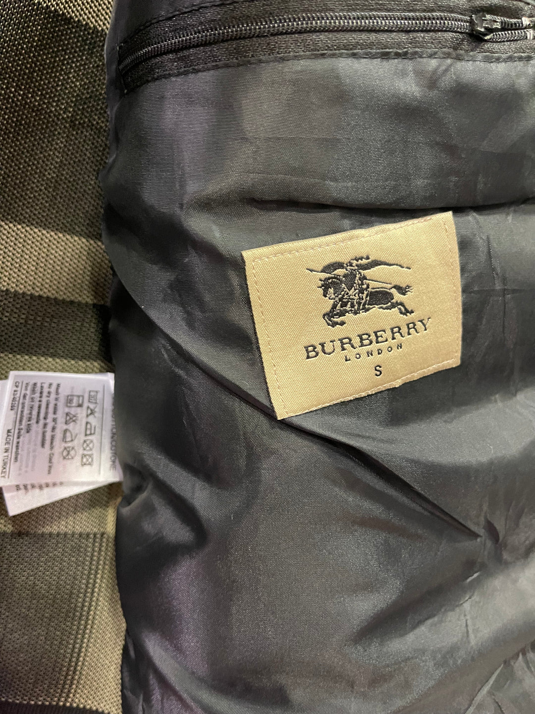 Burberry Cardigan BC30