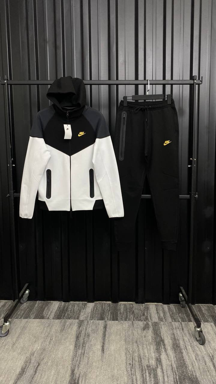 Nike Tech Fleece Tracksuit