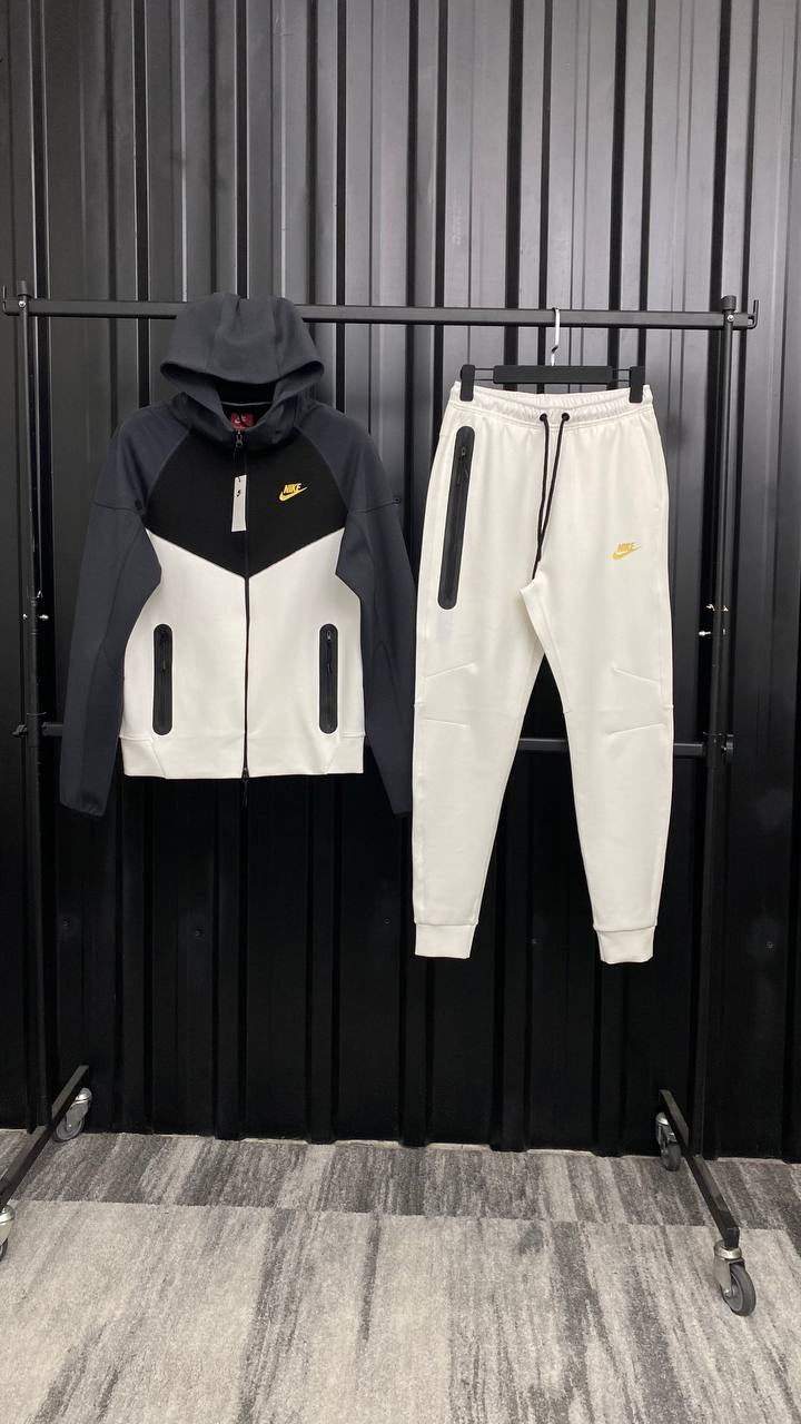 Nike Tech Fleece Tracksuit