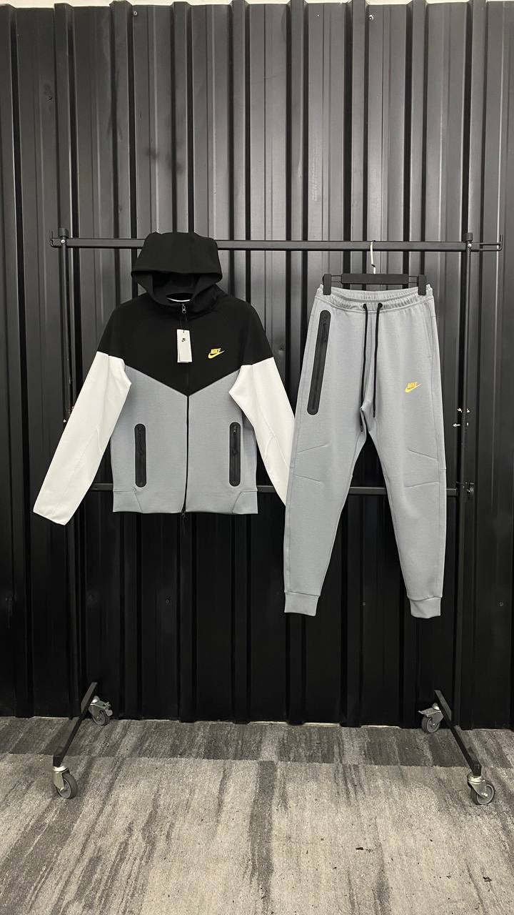 Nike Tech Fleece Tracksuit