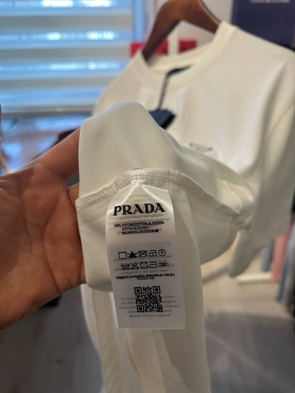 Prada T-Shirt PT022