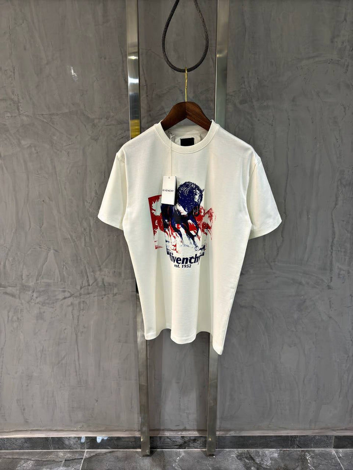 Givenchy T-shirt GV122