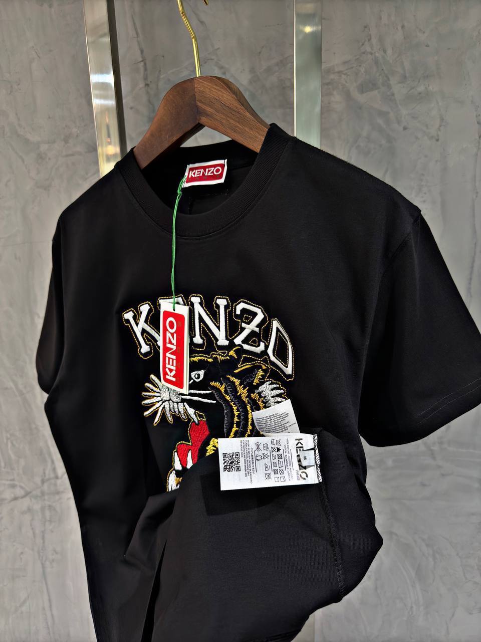 Kenzo T-shirt K321